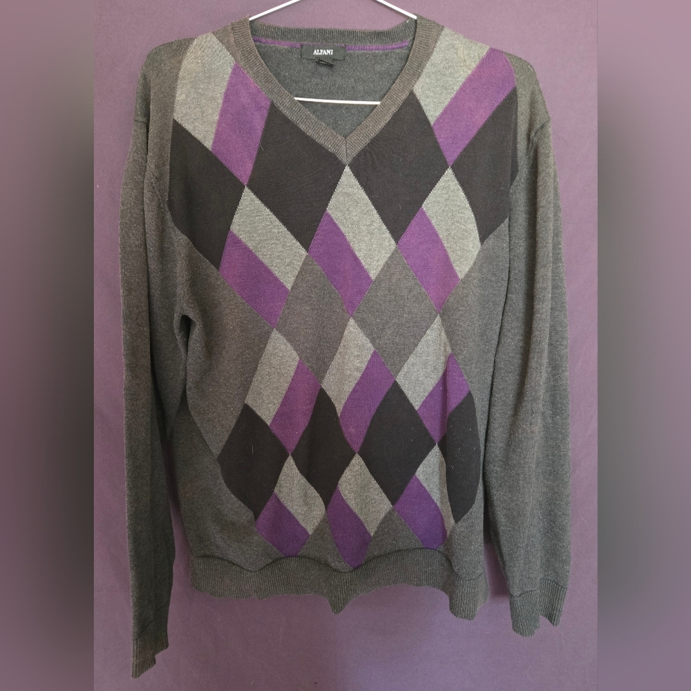 Alfani V-Neck Sweater. Size XL. Purple Black. Argile